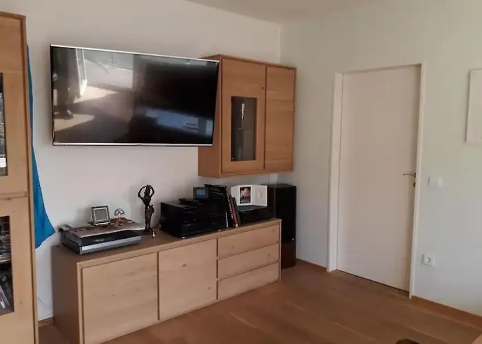 Tolle Zweizimmer-wohnung In Sued *